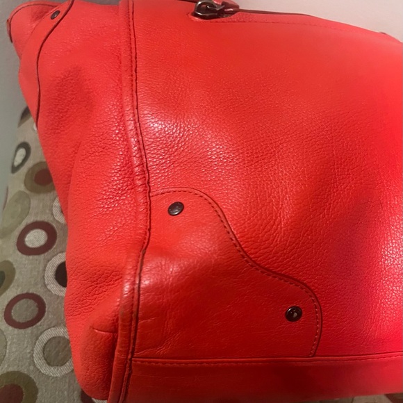 COACH Orange F34039 MICKIE Satchel/Tote W/ Matching Large Zip Around Wallet - Picture 3 of 15